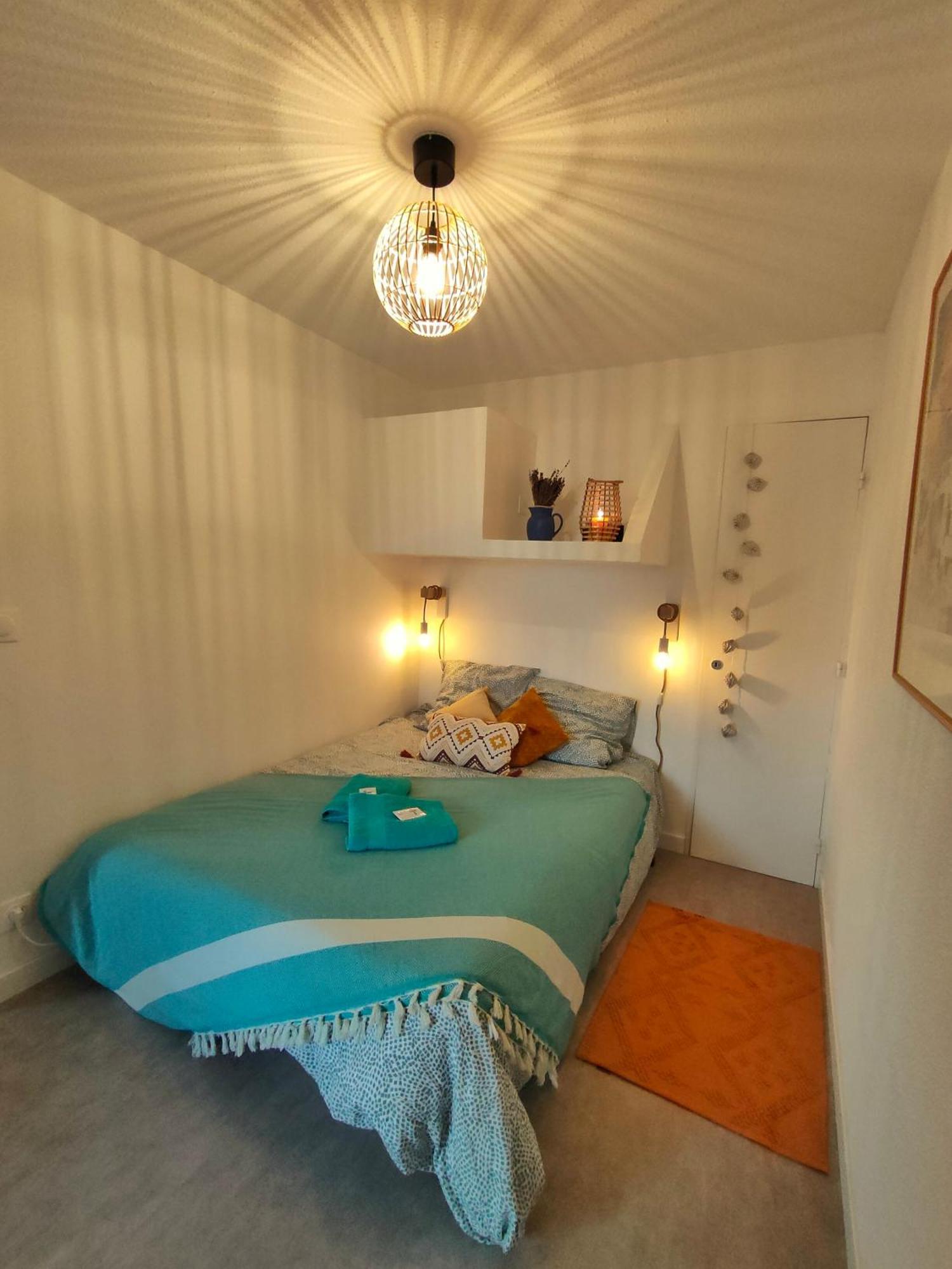 Appartement avec terrasse vue mer, proximité plage, place parking Sanary-sur-Mer Buitenkant foto